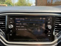 USED 2020 69 VOLKSWAGEN T-ROC 1.0 TSI SE Euro 6 (s/s) 5dr FULL SERVICE HISTORY, DAB