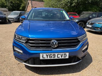 View our VOLKSWAGEN T-ROC
