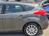 USED 2017 66 FORD FOCUS 1.0T EcoBoost Titanium Hatchback 5dr Petrol Auto Euro 6 (s/s) (125 ps) NAV + PARKING SENSORS + AUTO
