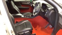 USED 2020 69 VOLVO XC40 2.0 T4 R-Design SUV 5dr Petrol Auto Euro 6 (s/s) (190 ps) LEATHER+SAT NAV+SENSORS+ULEZ