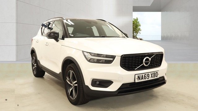 View our VOLVO XC40