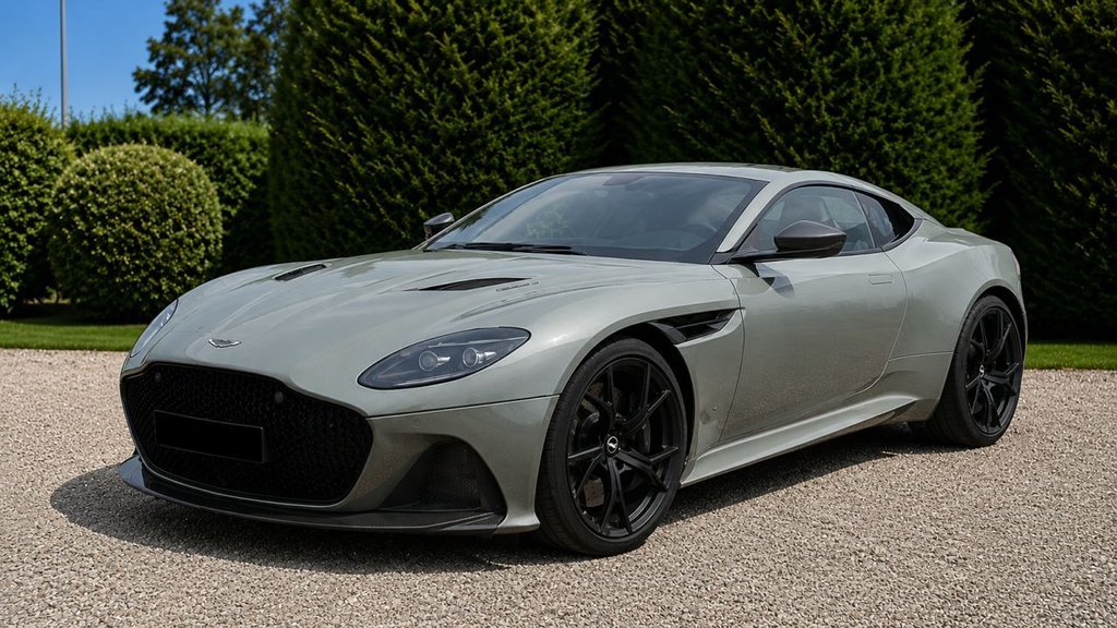 Aston Martin DBS 2019
