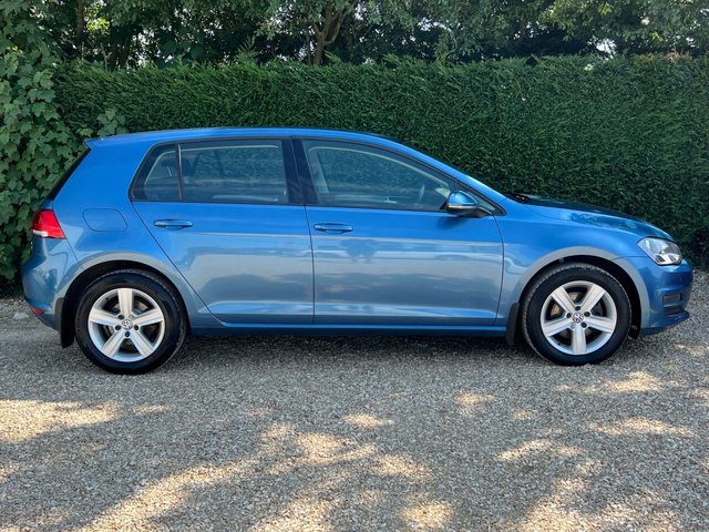 View our VOLKSWAGEN GOLF