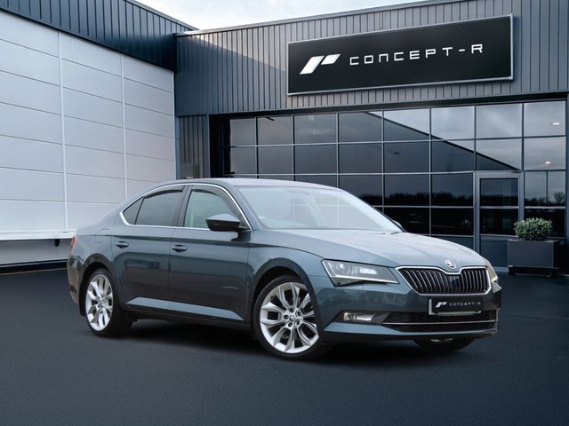 View our Skoda Superb 2.0 TDI SE L Executive Hatchback 5dr Diesel Manual Euro 6 (s/s) (150 ps)