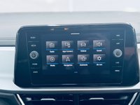 USED 2022 72 VOLKSWAGEN T-ROC 1.5 TSI Life SUV 5dr Petrol Manual Euro 6 (s/s) (150 ps) Rear View Camera | Black Pack