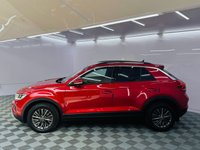 USED 2022 72 VOLKSWAGEN T-ROC 1.5 TSI Life SUV 5dr Petrol Manual Euro 6 (s/s) (150 ps) Rear View Camera | Black Pack