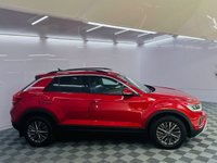 USED 2022 72 VOLKSWAGEN T-ROC 1.5 TSI Life SUV 5dr Petrol Manual Euro 6 (s/s) (150 ps) Rear View Camera | Black Pack