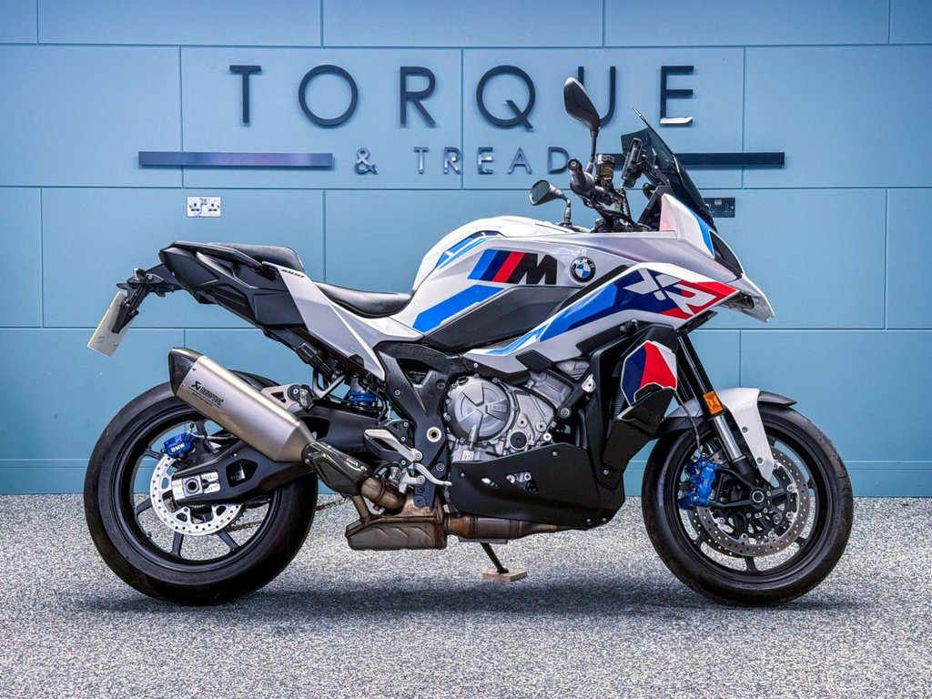View our BMW M 1000 XR