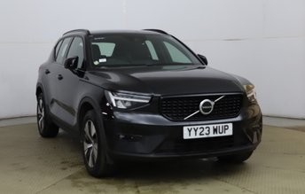 2023 VOLVO XC40