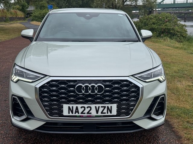 View our AUDI Q3