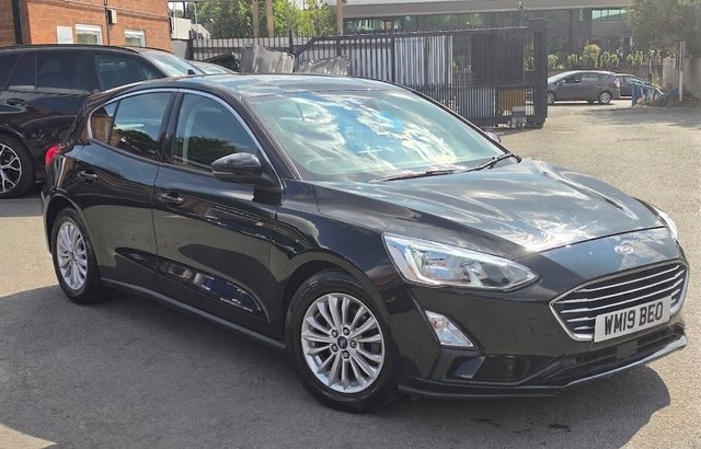 View our Ford Focus 1.0T EcoBoost Titanium Hatchback 5dr Petrol Auto Euro 6 (s/s) (125 ps)