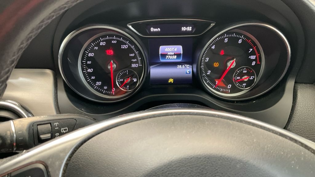 USED 2018 18 MERCEDES-BENZ GLA 1.6 GLA200 AMG Line (Premium) SUV 5dr Petrol Manual Euro 6 (s/s) (156 ps) 2 KEYS / SERVICE HISTORY