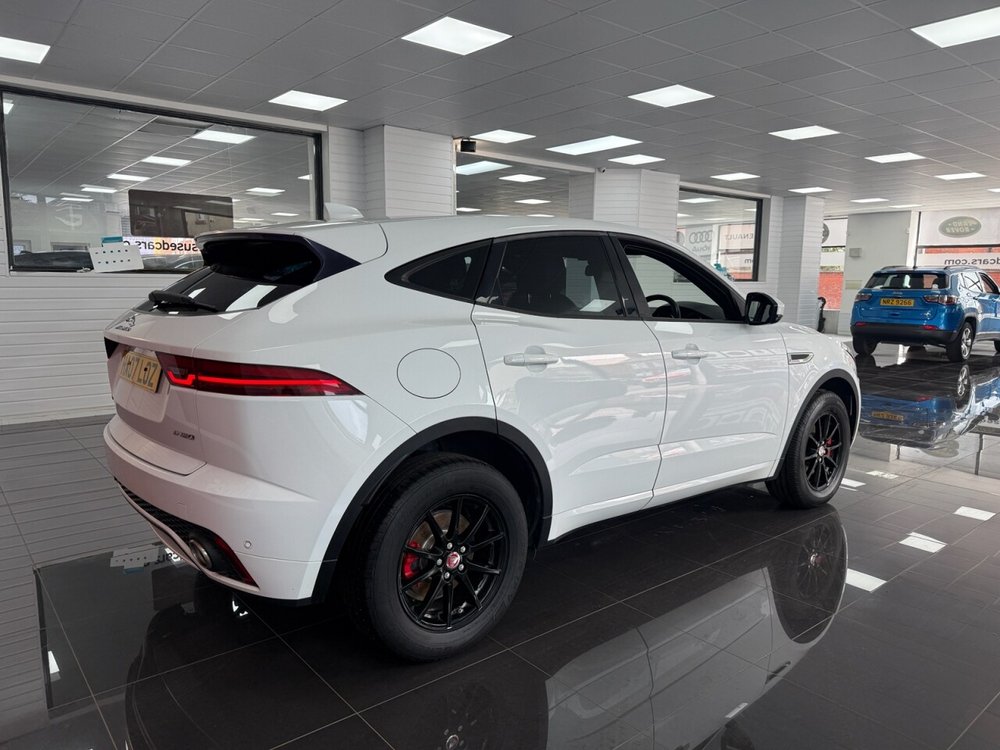 2019 Jaguar E-Pace thumbnail 2