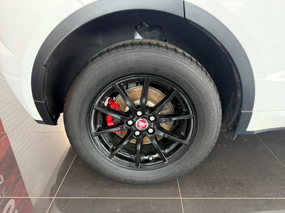 2019 Jaguar E-Pace thumbnail 3