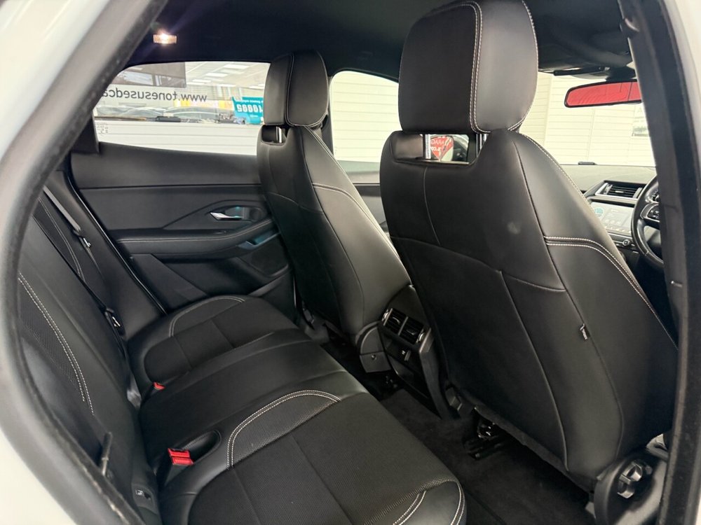 2019 Jaguar E-Pace thumbnail 4