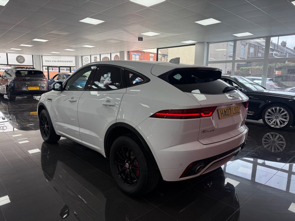 2019 Jaguar E-Pace thumbnail 12