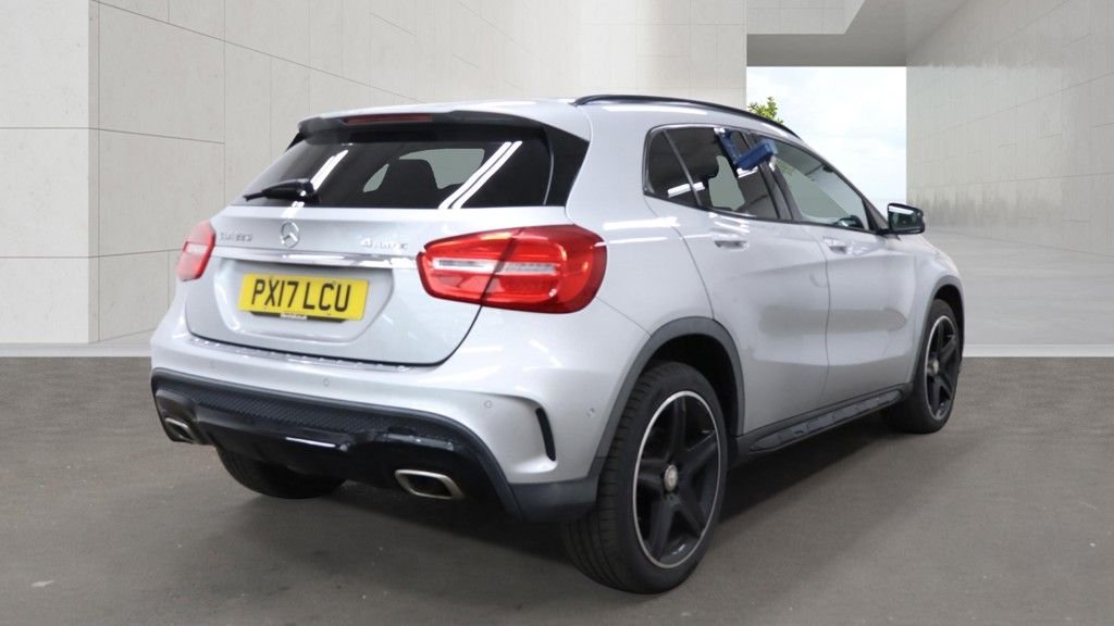 USED 2017 17 MERCEDES-BENZ GLA 2.1 GLA220d AMG Line (Premium) SUV 5dr Diesel 7G-DCT 4MATIC Euro 6 (s/s) (177 ps) 2 KEYS / SERVICE HISTORY