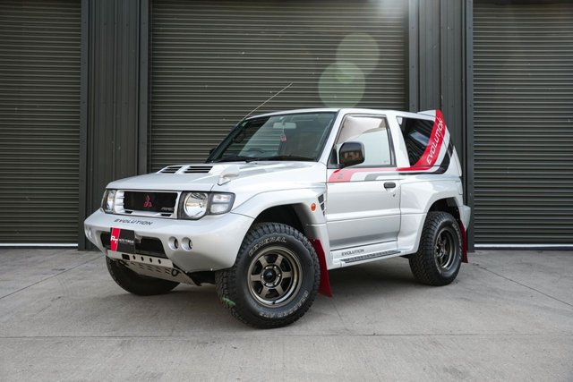 View our MITSUBISHI PAJERO