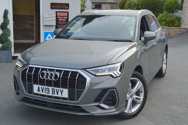 View our AUDI Q3