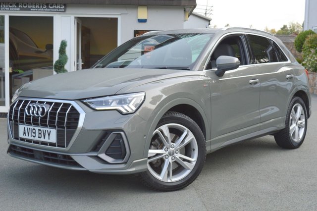 View our AUDI Q3