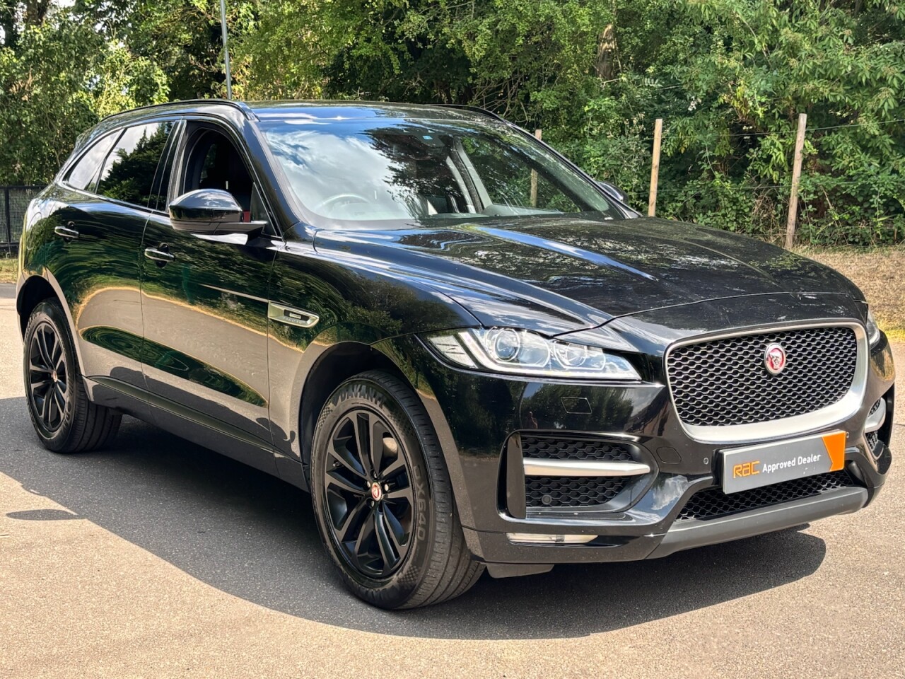 2018 Jaguar F-PACE thumbnail 6