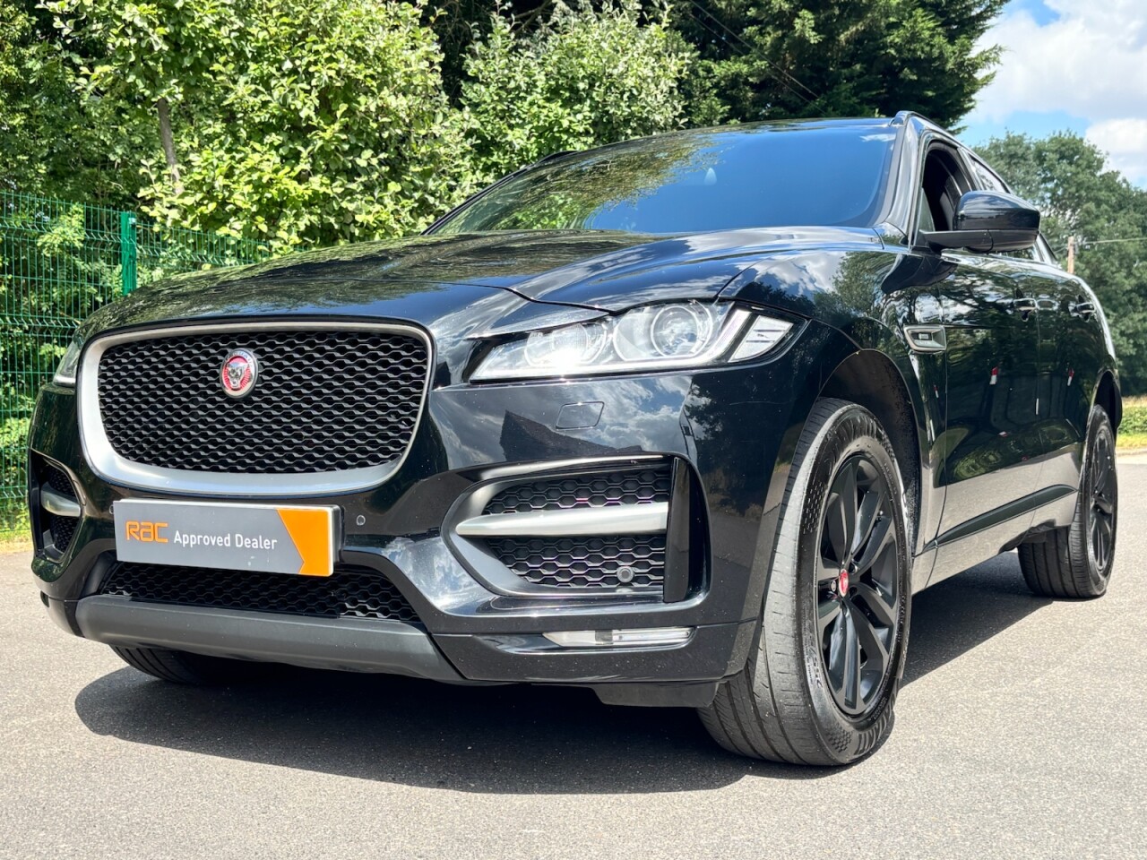 2018 Jaguar F-PACE thumbnail 18