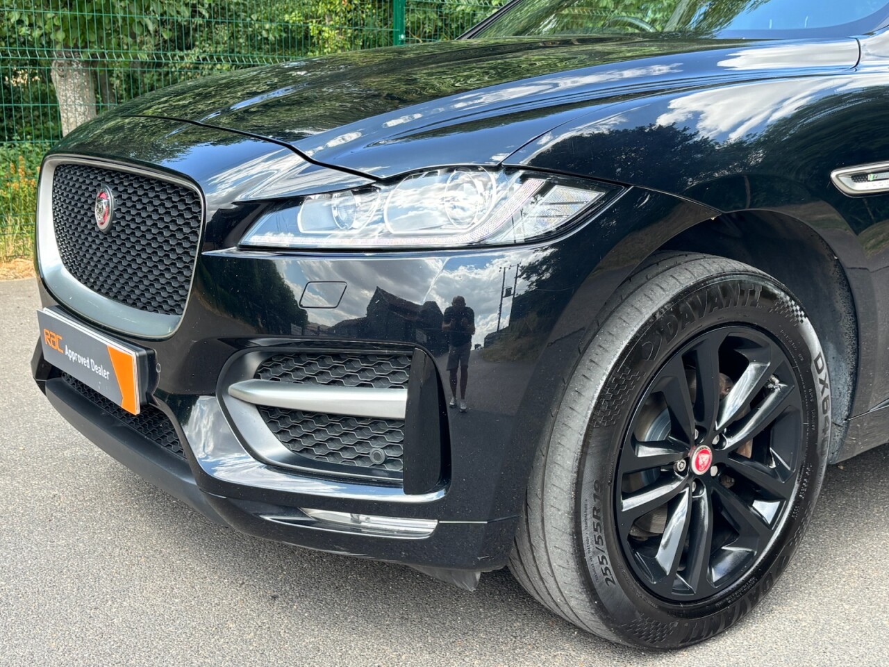 2018 Jaguar F-PACE thumbnail 20