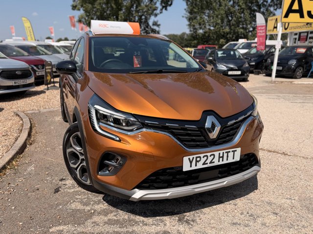 View our RENAULT CAPTUR