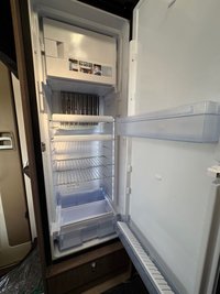USED 2017 66 BURSTNER IXEO TIME 590 Sovereign - 4 Belt - 3 Berth - Electric Drop Down Bed 