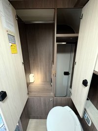 USED 2017 66 BURSTNER IXEO TIME 590 Sovereign - 4 Belt - 3 Berth - Electric Drop Down Bed 