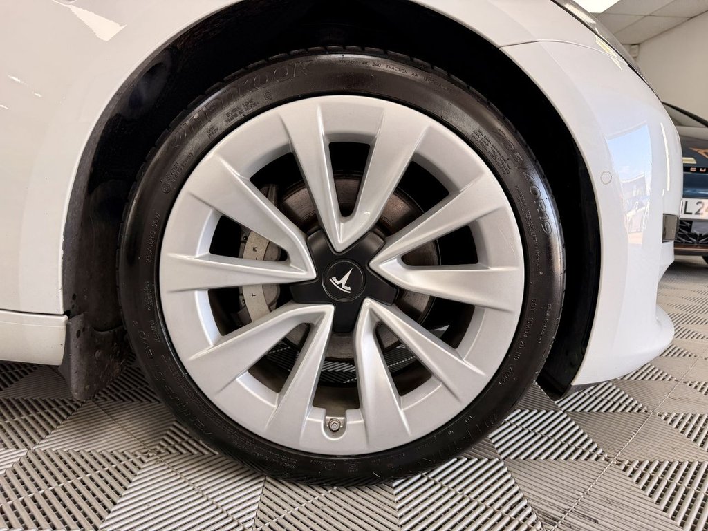 USED 2022 22 TESLA Model 3 Standard Range Plus Saloon 4dr Electric Auto RWD (241 bhp) 