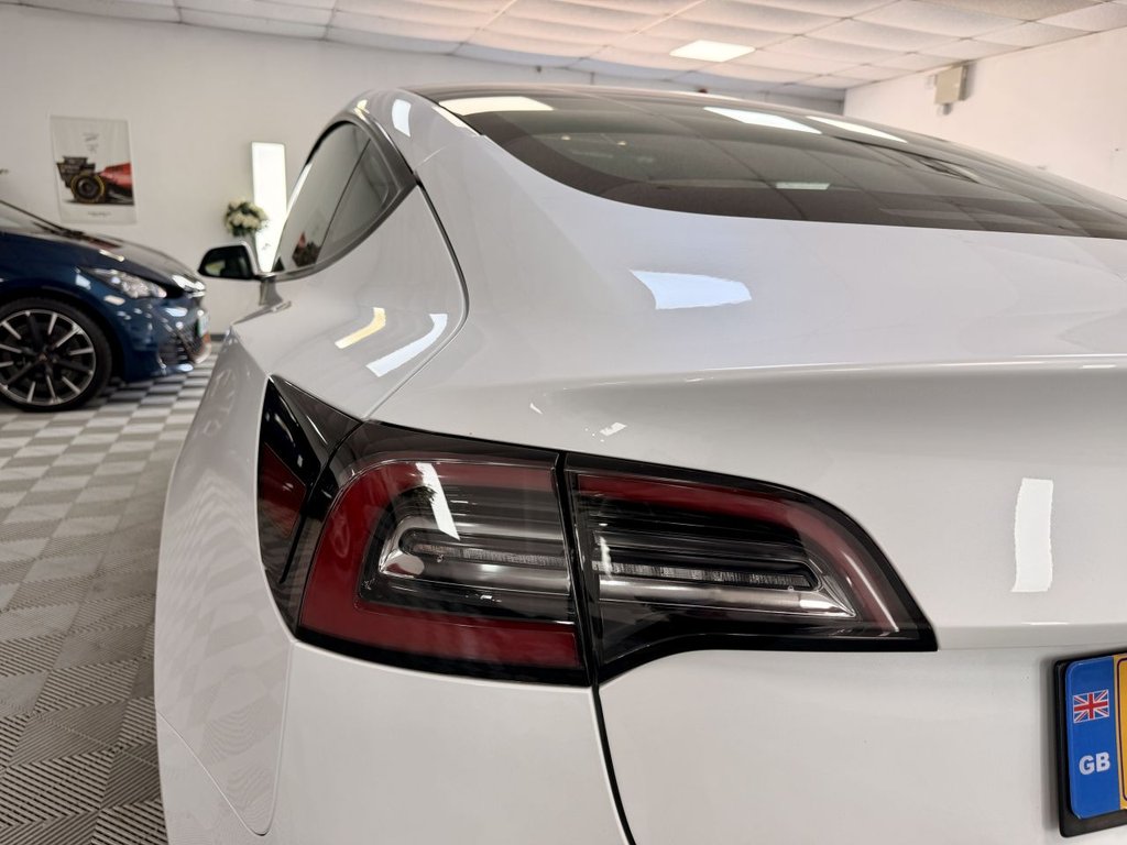 USED 2022 22 TESLA Model 3 Standard Range Plus Saloon 4dr Electric Auto RWD (241 bhp) 