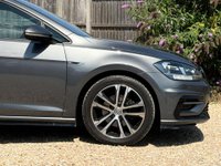 USED 2018 18 VOLKSWAGEN GOLF 1.5 Golf R-Line TSi Evo 3dr Sat Nav Apple CarPlay