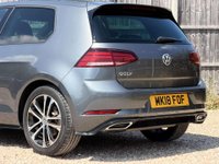 USED 2018 18 VOLKSWAGEN GOLF 1.5 Golf R-Line TSi Evo 3dr Sat Nav Apple CarPlay