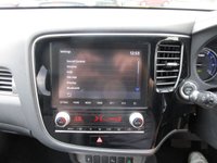 USED 2021 21 MITSUBISHI OUTLANDER 2.4h TwinMotor 13.8kWh Dynamic SUV 5dr Petrol Plug-in Hybrid CVT 4WD Euro 6 (s/s) (224 ps) 
