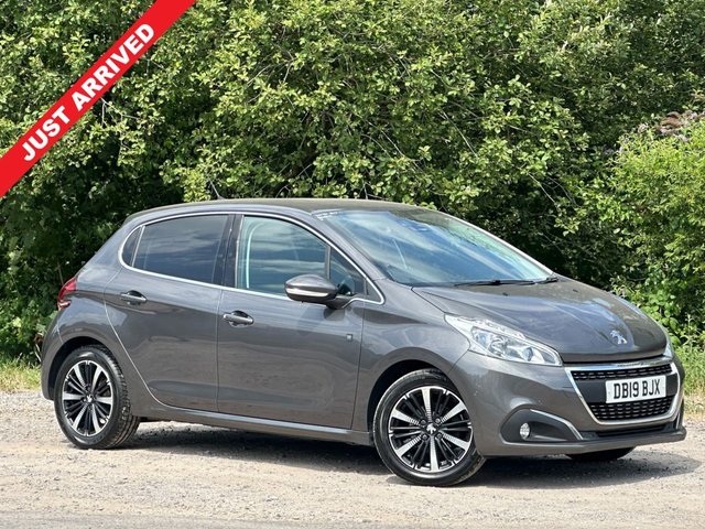 View our PEUGEOT 208