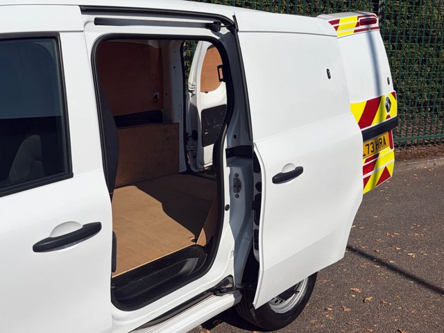 View our RENAULT KANGOO