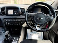 USED 2018 18 KIA SPORTAGE 1.6 Sportage 2 ISG 5dr Sat Nav Parking Camera