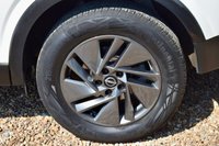 USED 2023 23 NISSAN QASHQAI 1.3 DIG-T MHEV Acenta Premium SUV 5dr Petrol Hybrid Manual Euro 6 (s/s) (140 ps) 1 OWNER FROM NEW + LOW MILES + FULL SERVICE HISTORY!