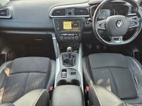 USED 2016 16 RENAULT KADJAR 1.2 TCe Signature Nav SUV 5dr Petrol Manual Euro 6 (s/s) (130 ps) 