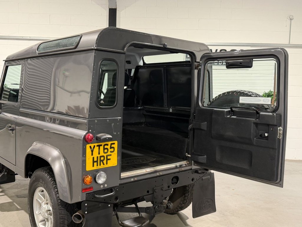 USED 2015 65 LAND ROVER DEFENDER 90 2.2 TDCi Hard Top SUV 3dr Diesel Manual 4WD SWB Euro 5 (122 ps) 