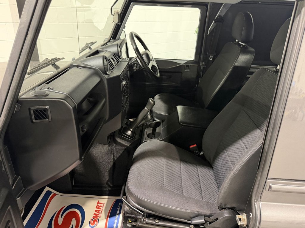 USED 2015 65 LAND ROVER DEFENDER 90 2.2 TDCi Hard Top SUV 3dr Diesel Manual 4WD SWB Euro 5 (122 ps) 