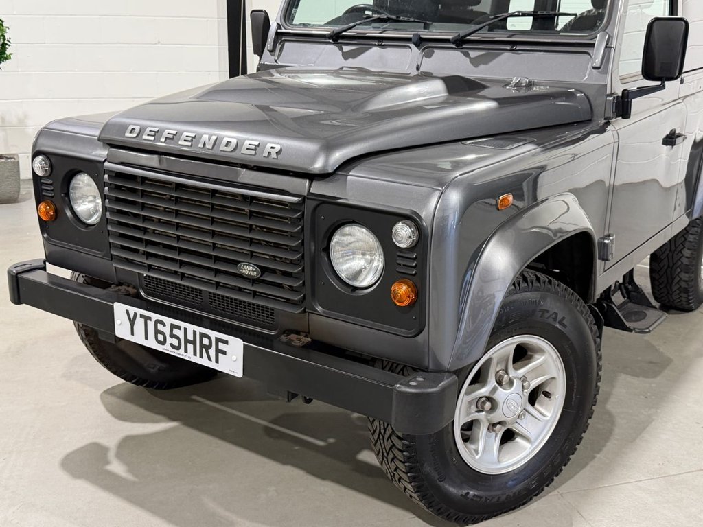 USED 2015 65 LAND ROVER DEFENDER 90 2.2 TDCi Hard Top SUV 3dr Diesel Manual 4WD SWB Euro 5 (122 ps) 
