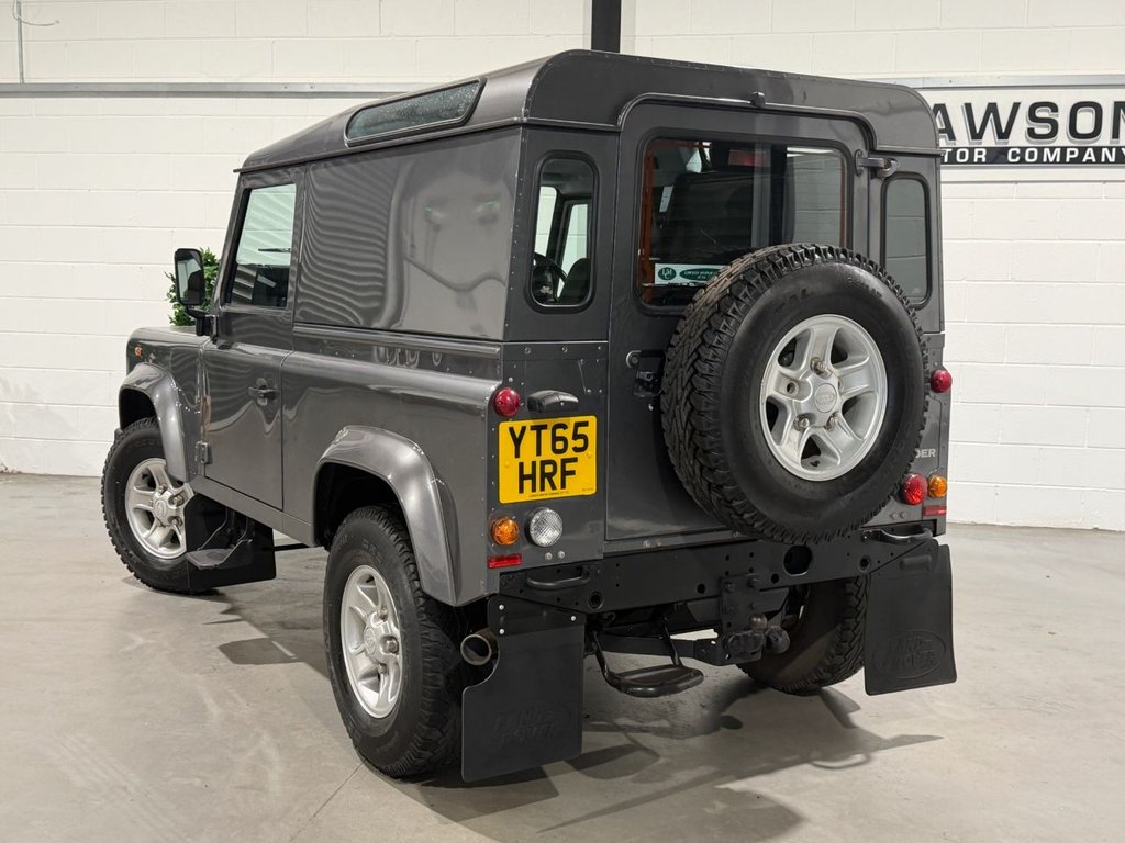 USED 2015 65 LAND ROVER DEFENDER 90 2.2 TDCi Hard Top SUV 3dr Diesel Manual 4WD SWB Euro 5 (122 ps) 