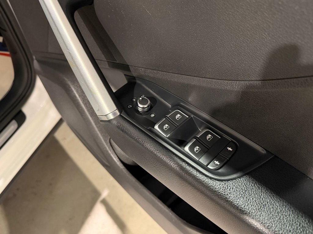 USED 2018 18 AUDI Q2 1.0 TFSI Sport SUV 5dr Petrol Manual Euro 6 (s/s) (116 ps) 