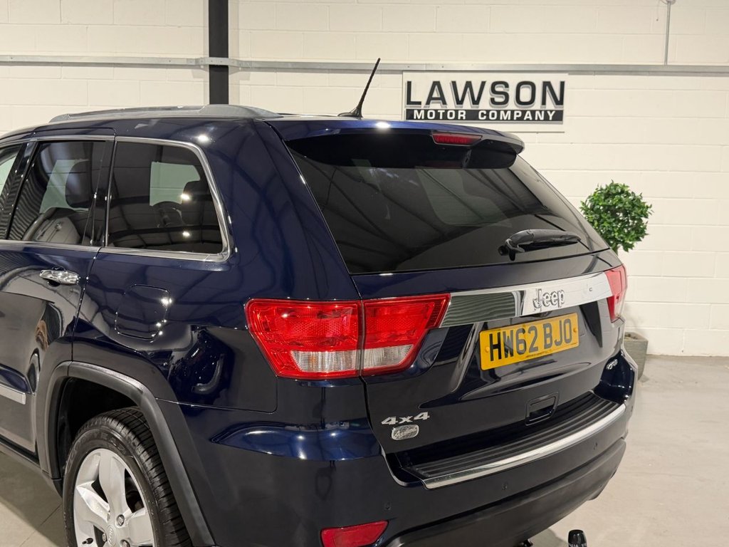 USED 2018 62 JEEP GRAND CHEROKEE 3.0 V6 CRD Overland SUV 5dr Diesel Auto 4WD Euro 5 (237 bhp) 