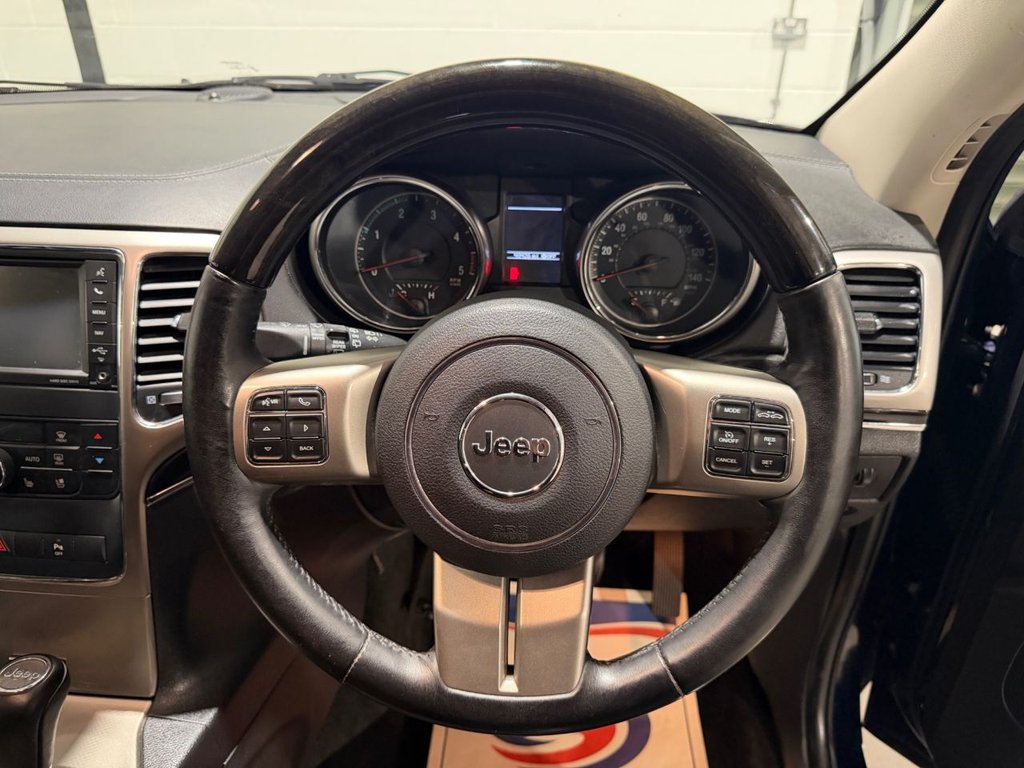 USED 2018 62 JEEP GRAND CHEROKEE 3.0 V6 CRD Overland SUV 5dr Diesel Auto 4WD Euro 5 (237 bhp) 