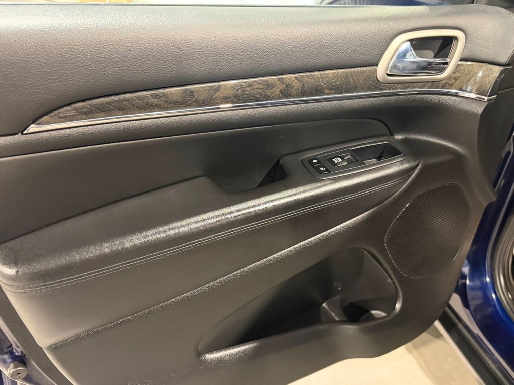 USED 2018 62 JEEP GRAND CHEROKEE 3.0 V6 CRD Overland SUV 5dr Diesel Auto 4WD Euro 5 (237 bhp) 