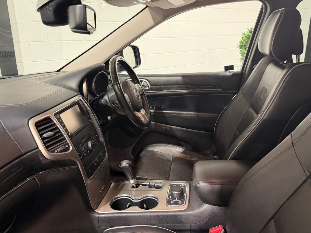 USED 2018 62 JEEP GRAND CHEROKEE 3.0 V6 CRD Overland SUV 5dr Diesel Auto 4WD Euro 5 (237 bhp) 