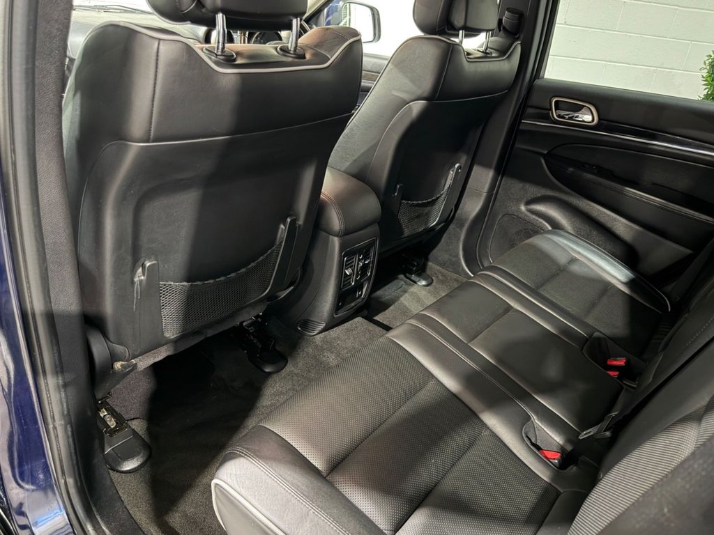 USED 2018 62 JEEP GRAND CHEROKEE 3.0 V6 CRD Overland SUV 5dr Diesel Auto 4WD Euro 5 (237 bhp) 